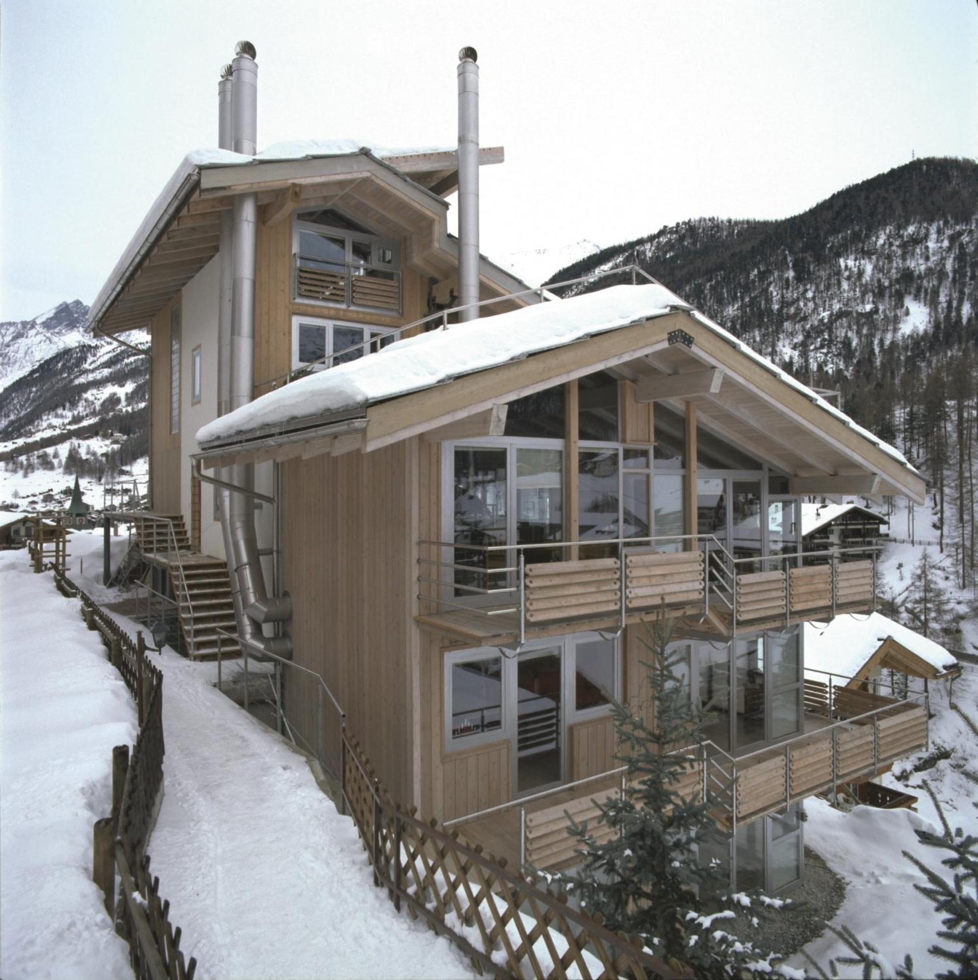 Backstage Hotel Serviced Apartments Zermatt Bagian luar foto